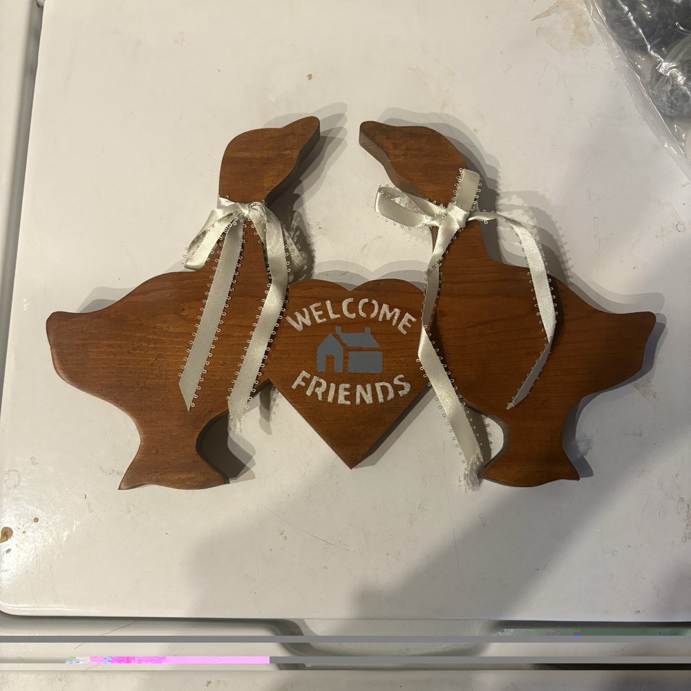 VTG Handcrafted Welcome Friends Wooden Plaque Sign Goose Cottage Core Country